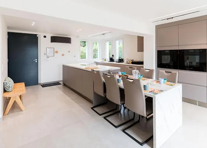 Laventoliere Villa *